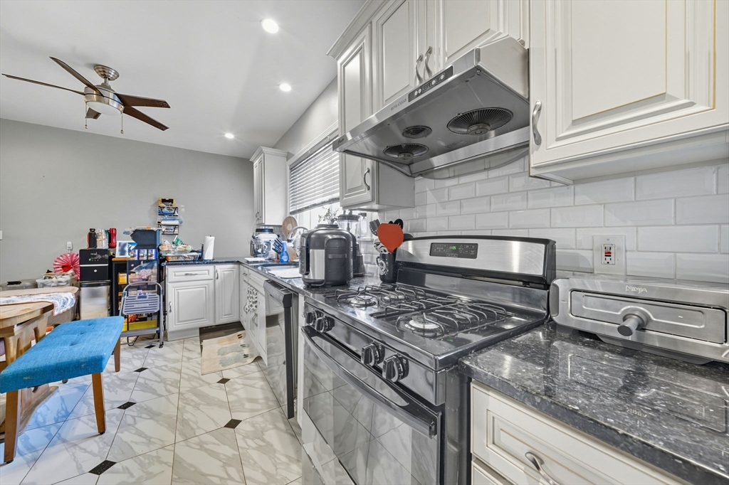 19-21 Wolcott St