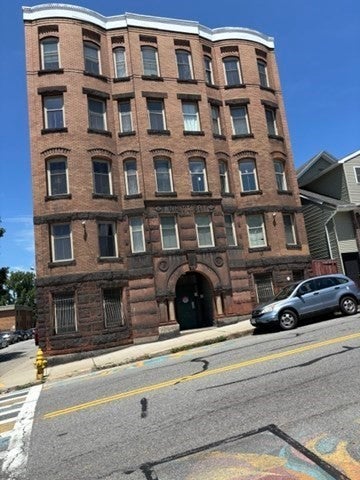 257 Pleasant St