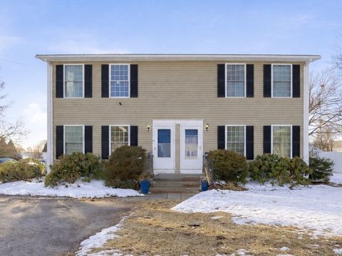 Photo of 237 North St #A, Weymouth, MA 02191 (MLS # 73477295)