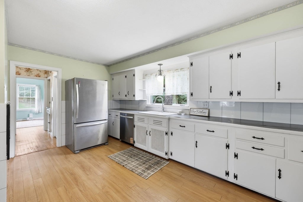 63 Goodwin St, Springfield, MA Photo #3