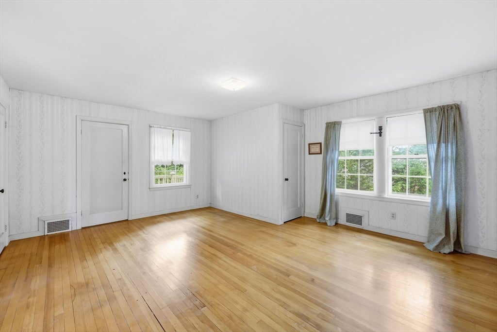 63 Goodwin St, Springfield, MA Photo #19
