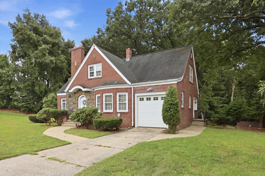 63 Goodwin St, Springfield, MA Photo #2