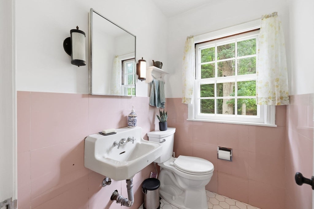 63 Goodwin St, Springfield, MA Photo #18