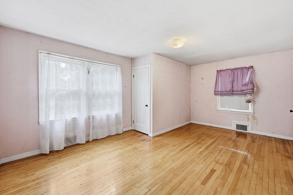 63 Goodwin St, Springfield, MA Photo #25