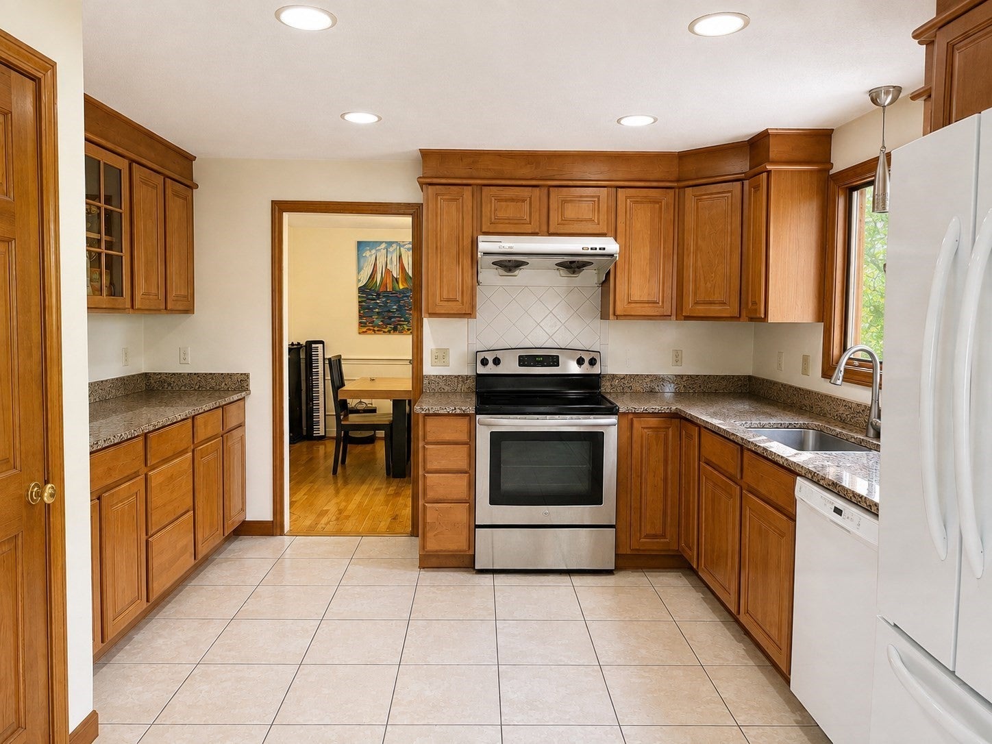 14 Kings Ct, Arlington, MA Photo #2