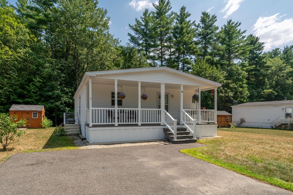 12 Tamarack Pl