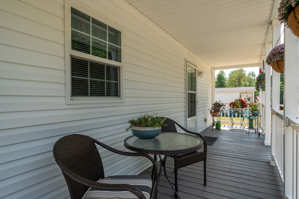12 Tamarack Pl