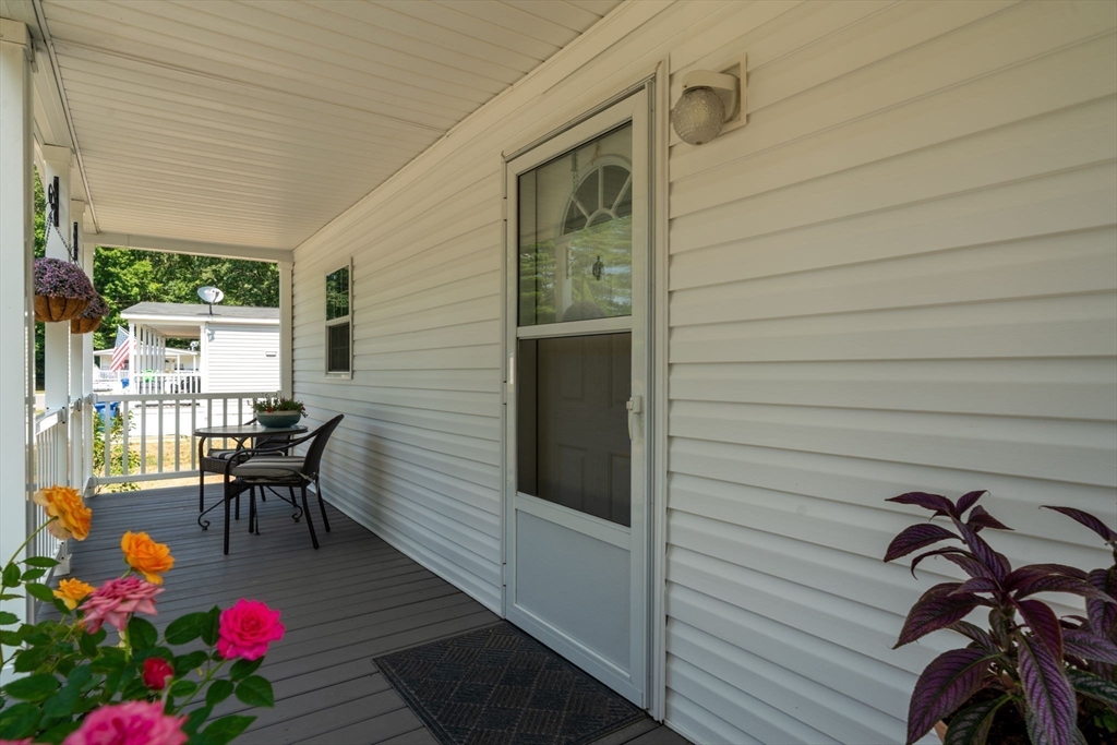 12 Tamarack Pl