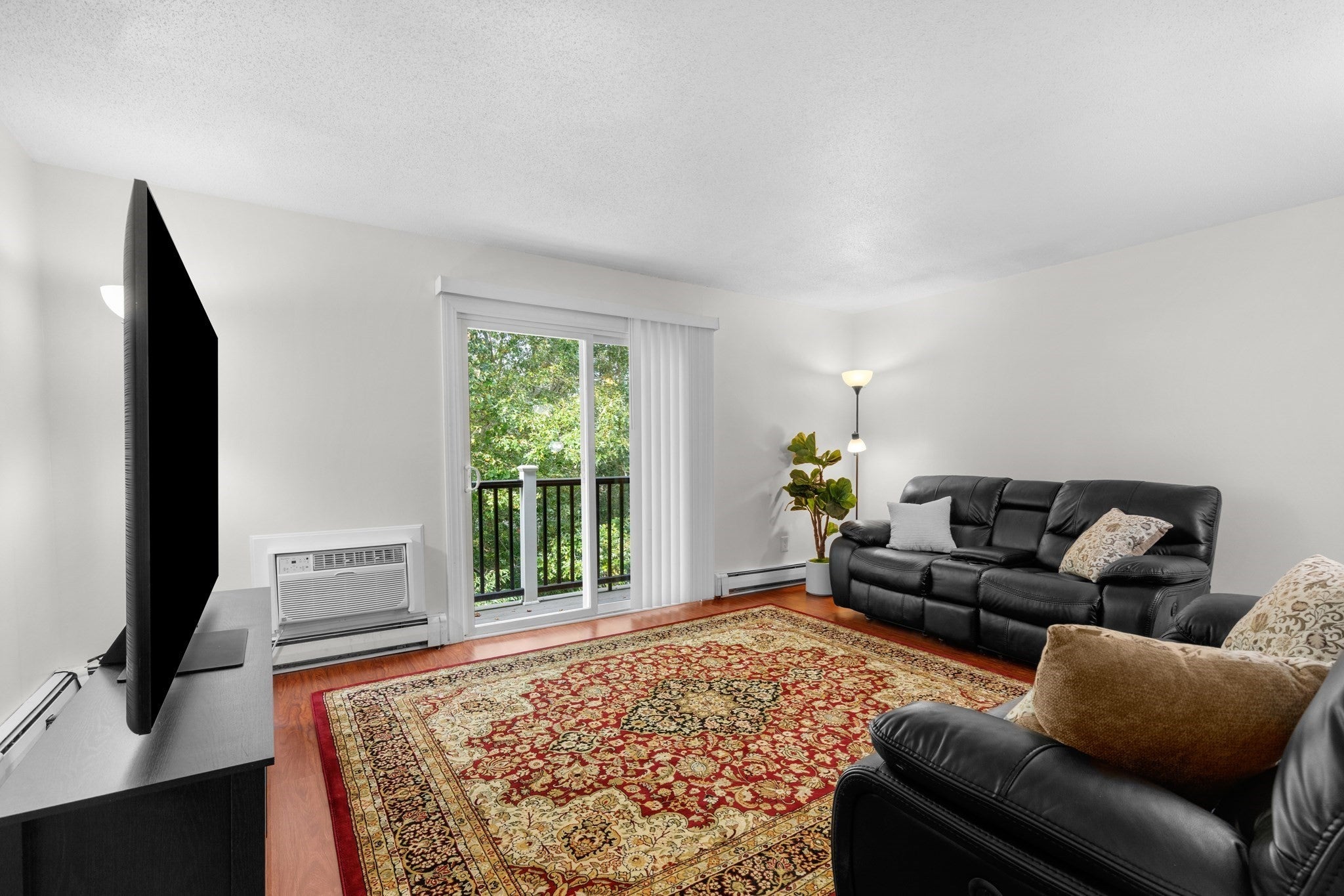 15 Chapel Hill Dr 12
