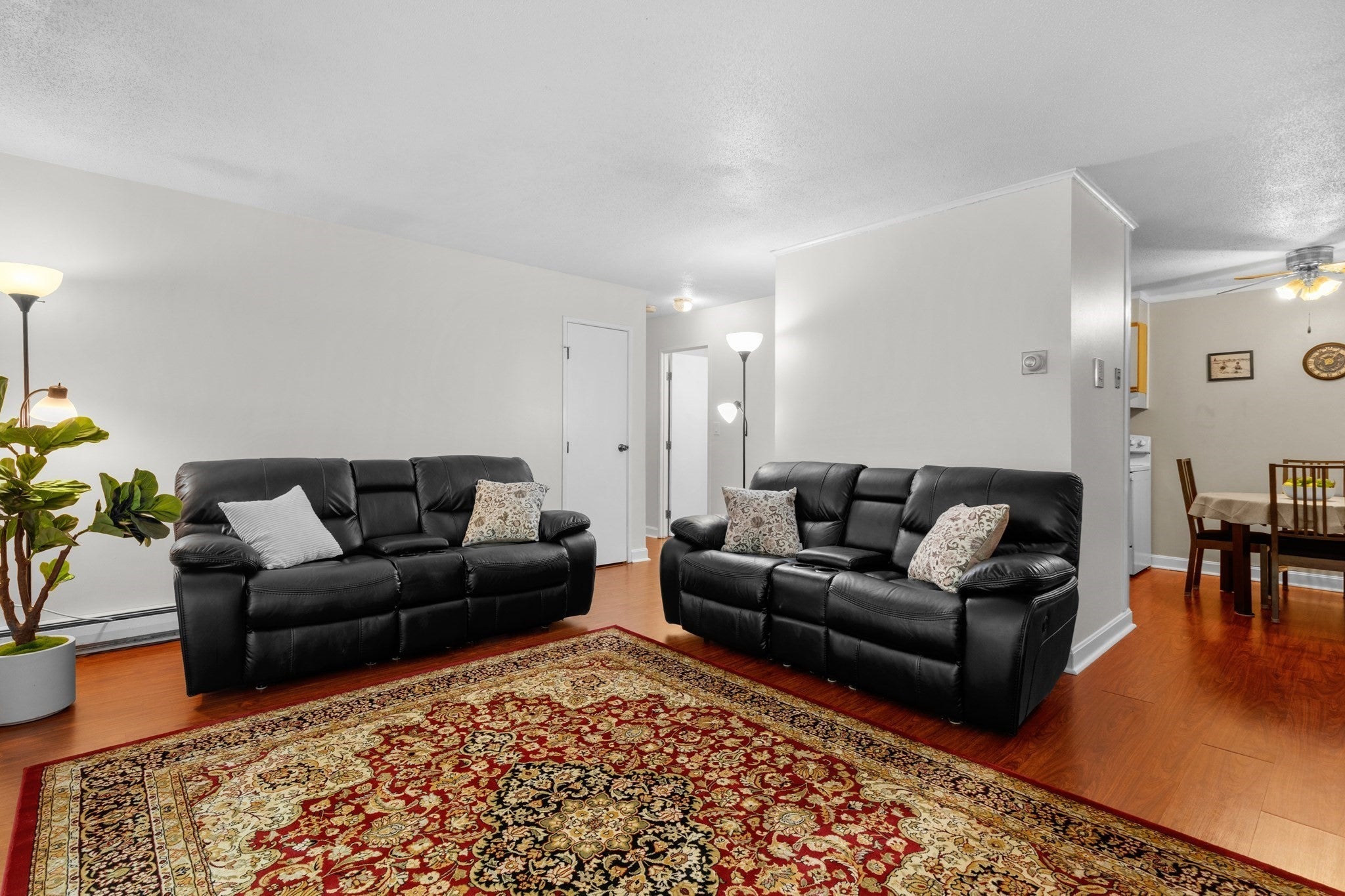15 Chapel Hill Dr 12