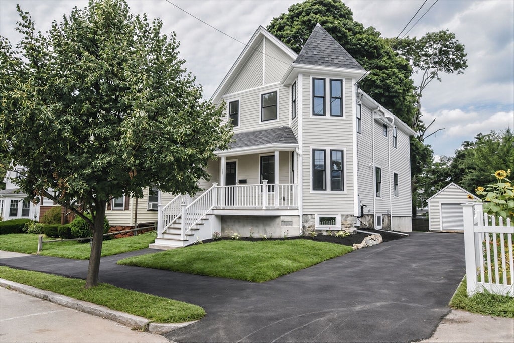 Photo of 294 E Foster St, Melrose, MA