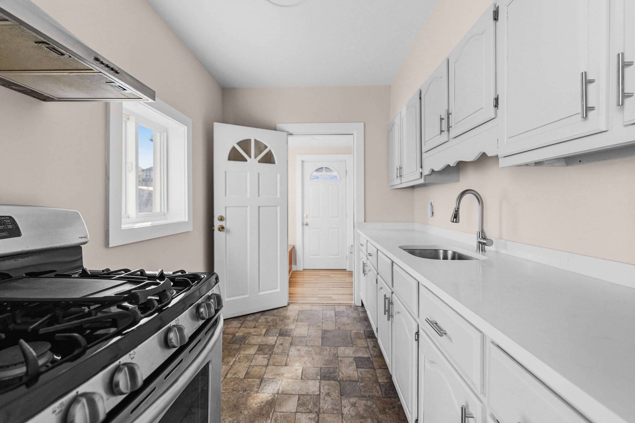 82 Princeton St, New Bedford, MA Photo #7