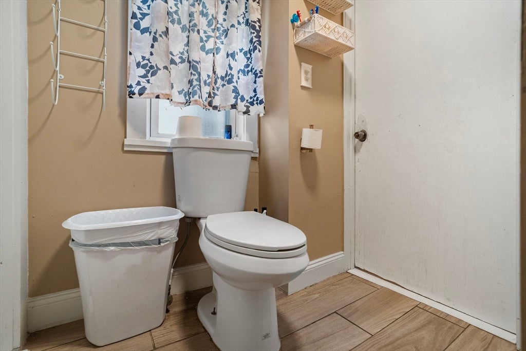19 Suffolk St, Springfield, MA Photo #17
