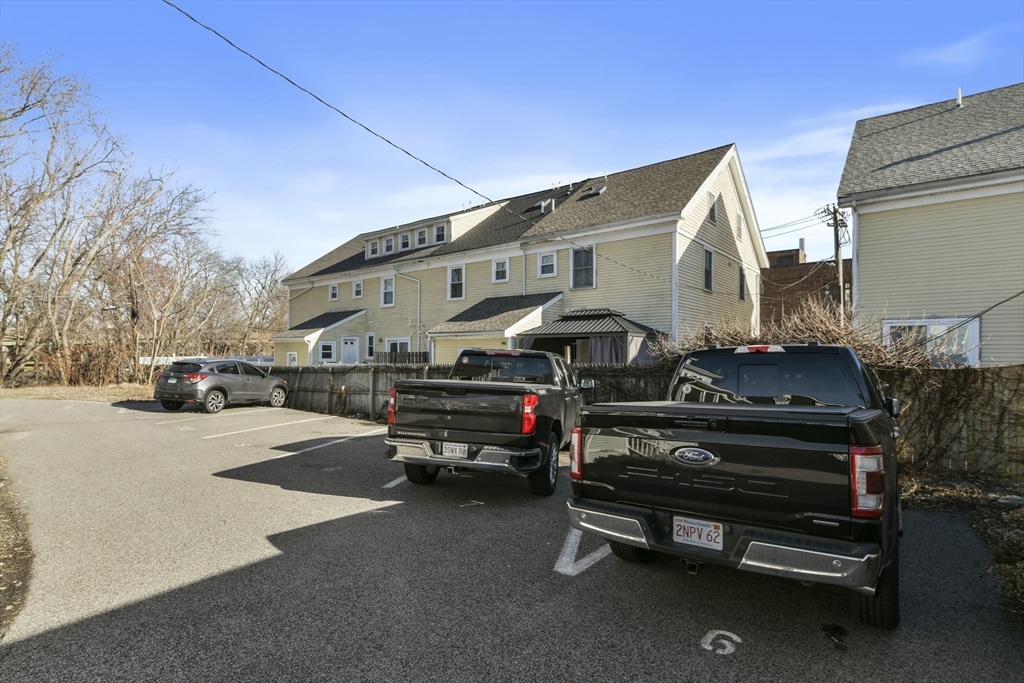 380 Neponset Ave PARKING