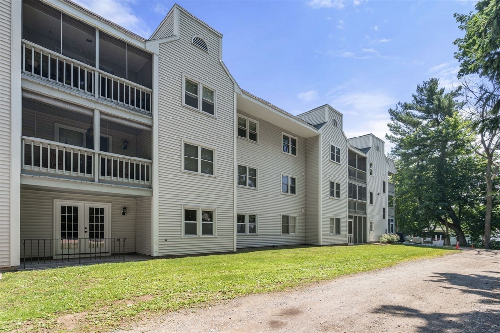 634 Main St 14