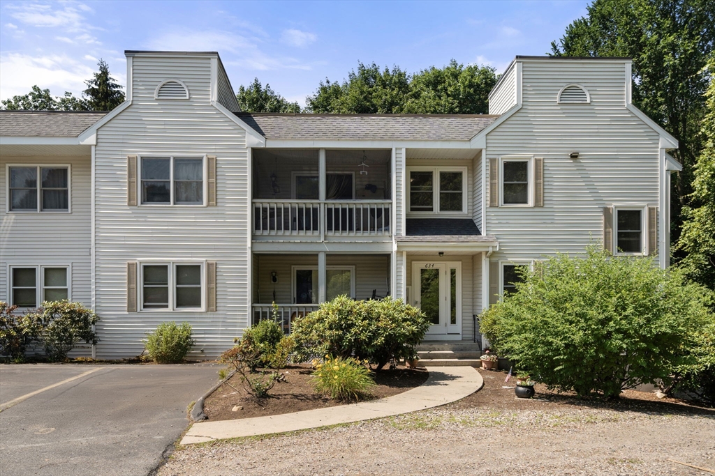 634 Main St 14