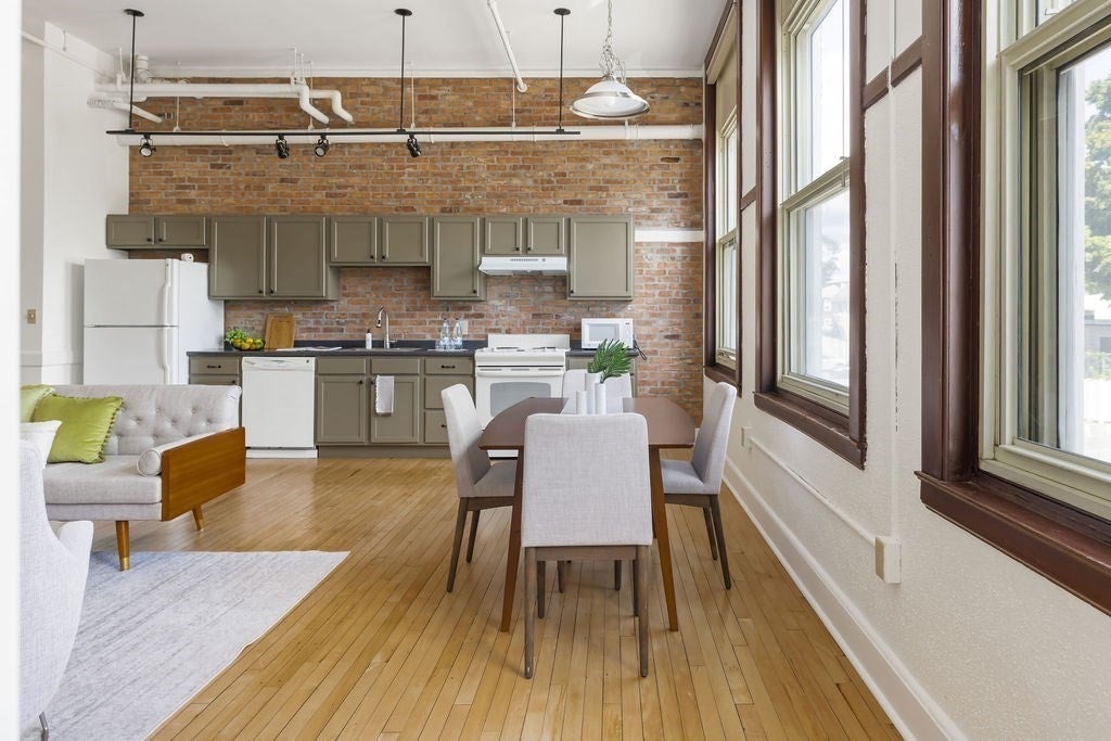 948 Main St #202, Waltham, MA, 948 Main St #202, Waltham, MA Photo #6