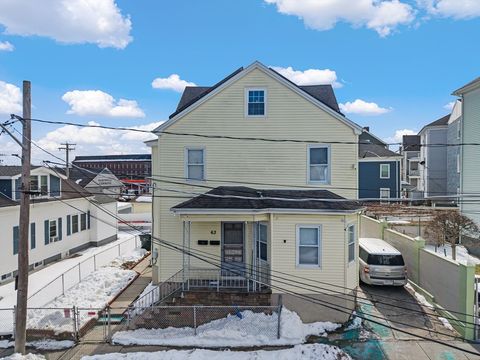 63 Brow St Fall River MA 02721