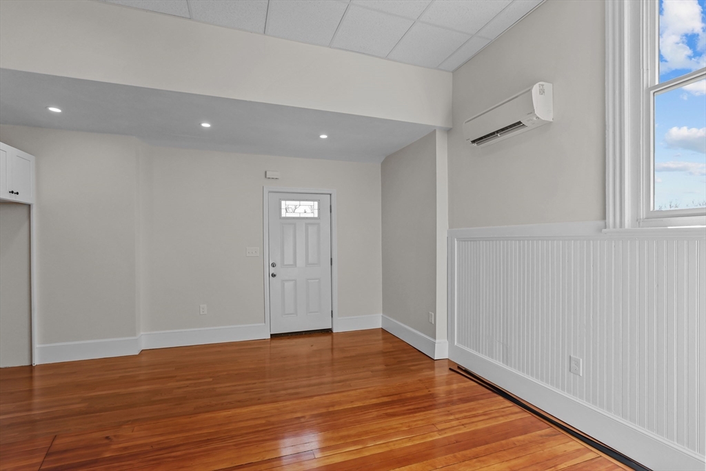 75 County St 4