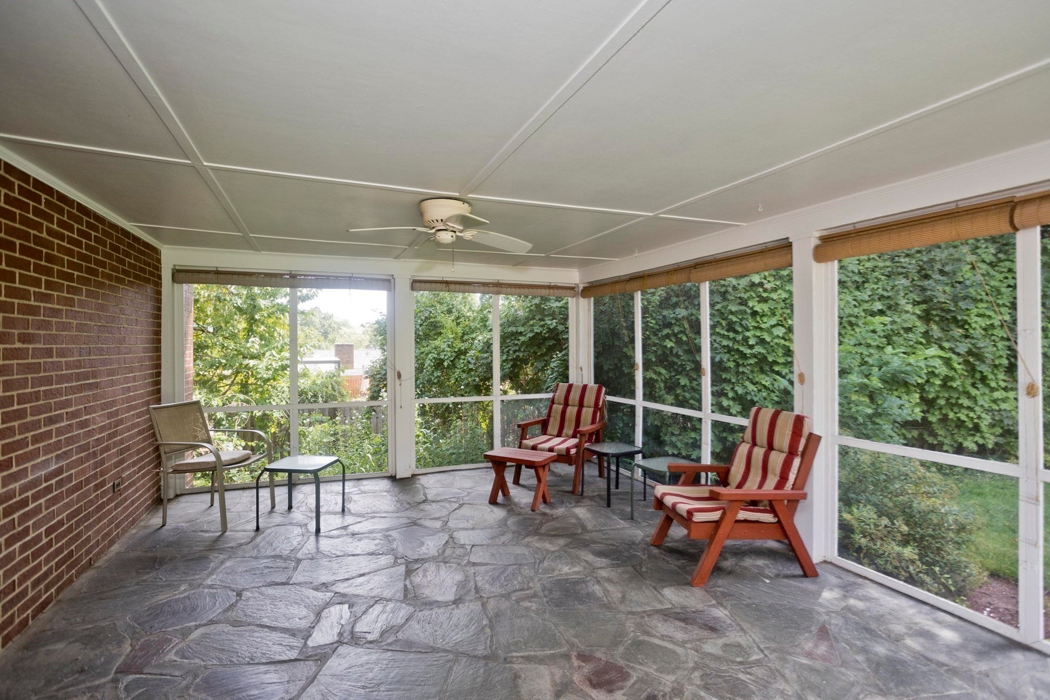 34 Vadnais St, Holyoke, MA Photo #14