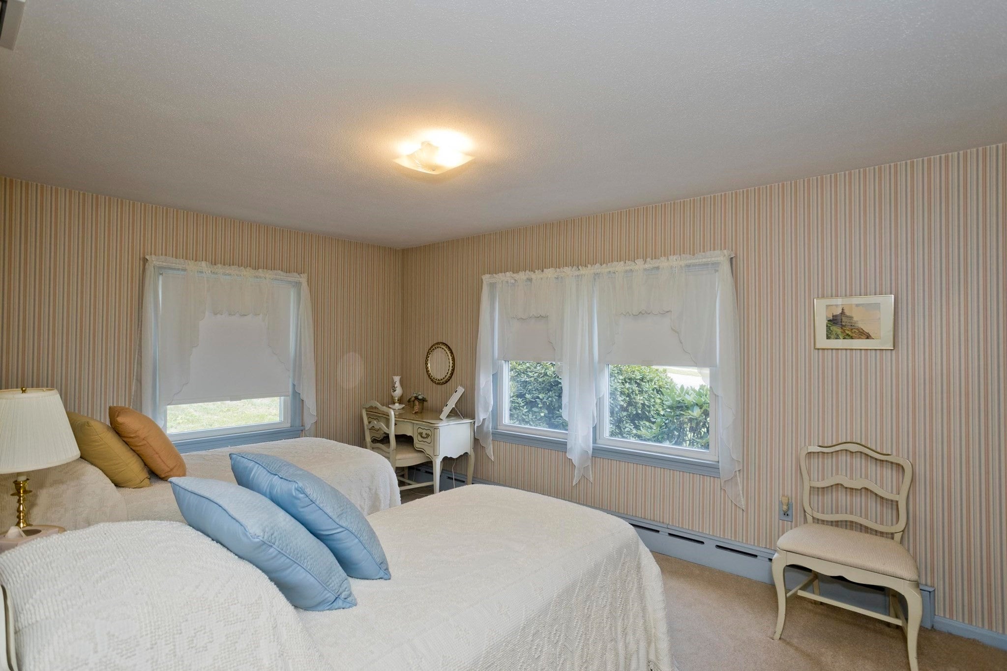 34 Vadnais St, Holyoke, MA Photo #9