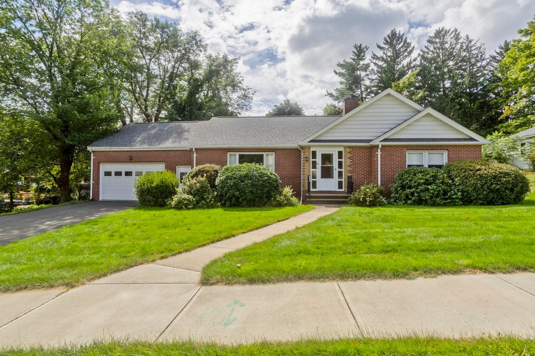 34 Vadnais St, Holyoke, MA Photo #1