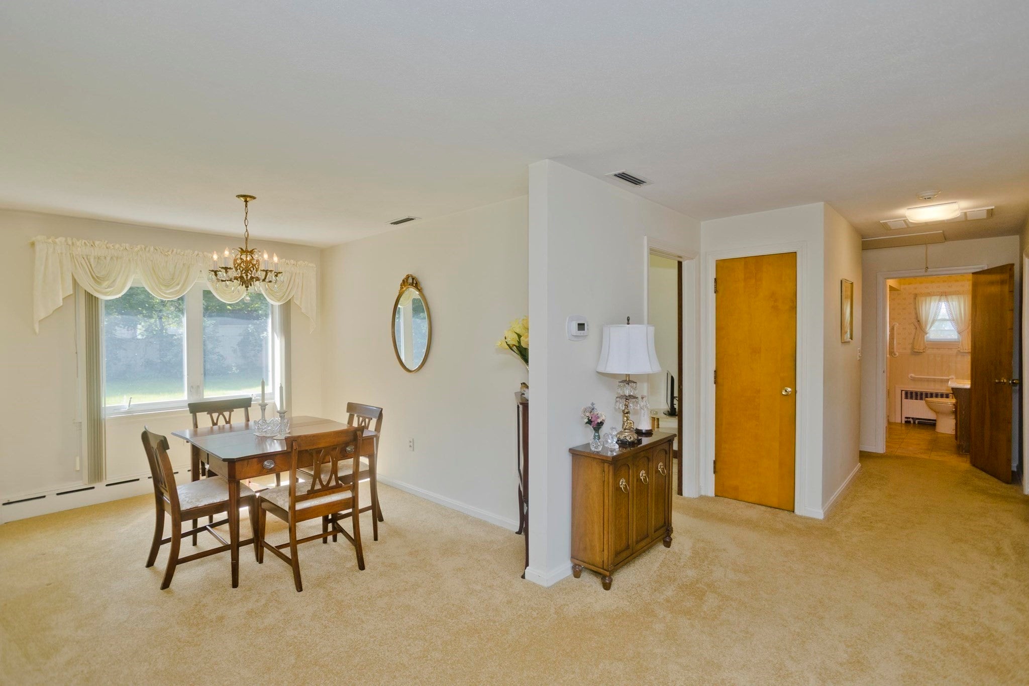 34 Vadnais St, Holyoke, MA Photo #3