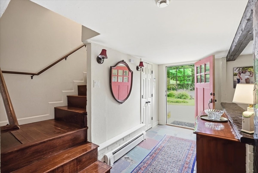 354 High St