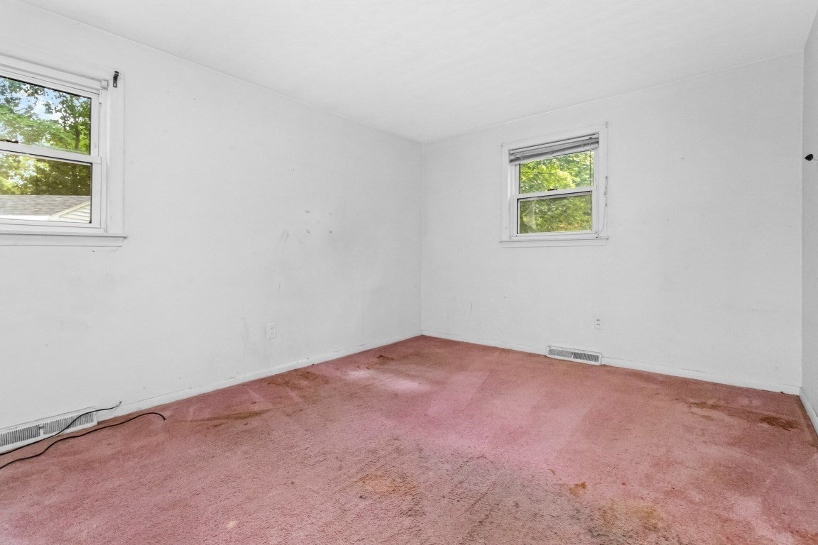 21 Horan Way, Stoughton, MA Photo #9