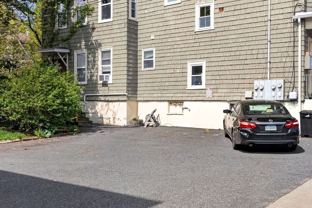 6 Kenney St #2, Boston, MA Photo #17