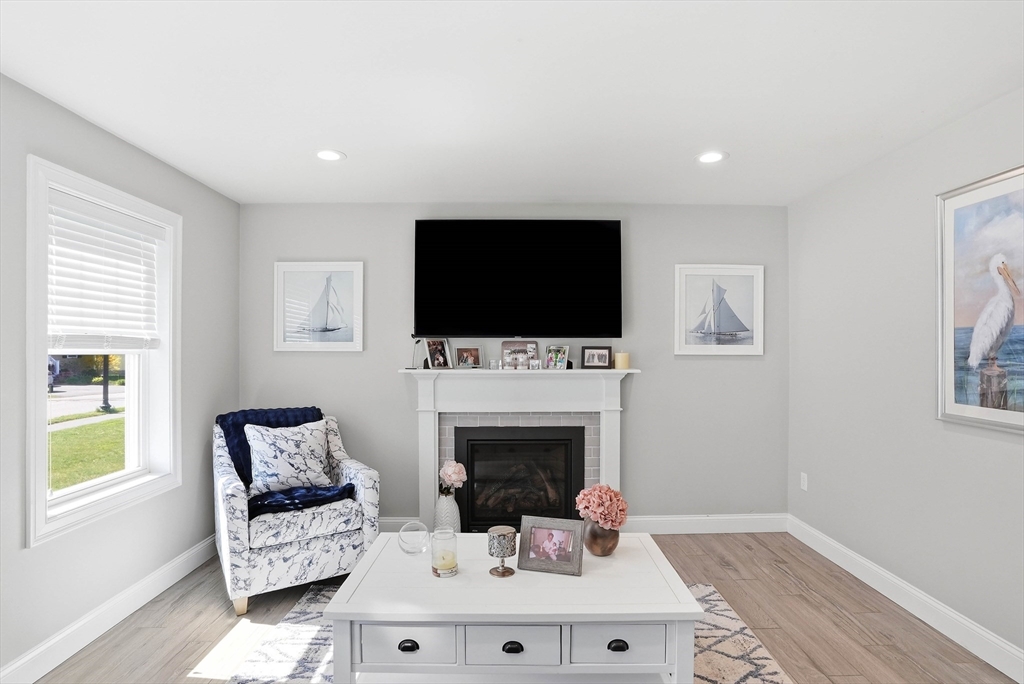 17 Fieldstone Ln, Marion, MA Photo #6