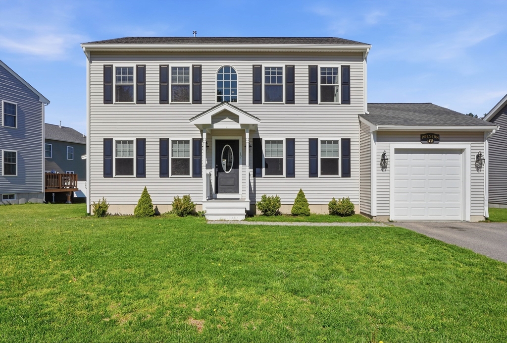 17 Fieldstone Ln, Marion, MA Photo #1