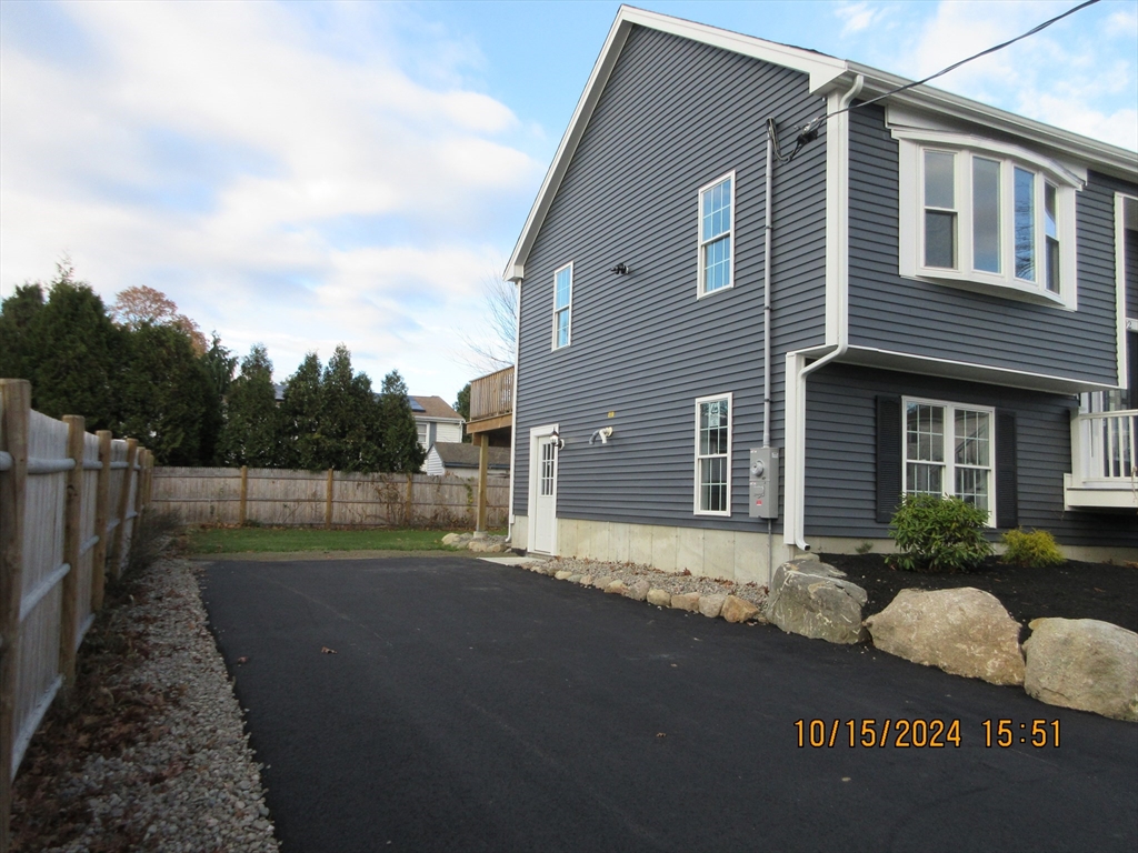 102 Brentwood Ave