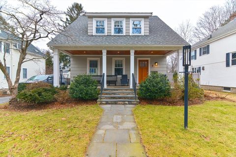 Photo of 8 Damien Rd, Wellesley, MA 02481 (MLS # 73480975)