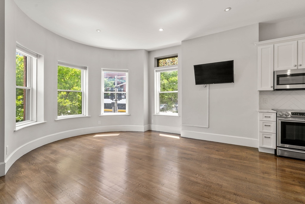 411 Marlborough Street 1