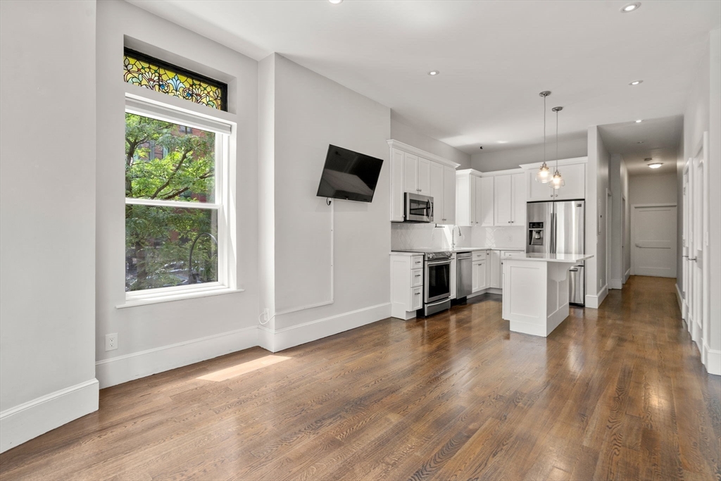 411 Marlborough Street 1