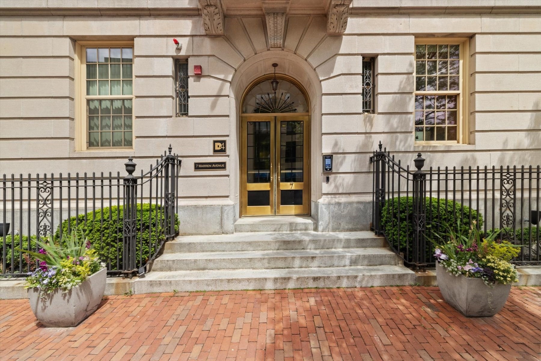 7 Warren AVE 6, Boston MA 02116