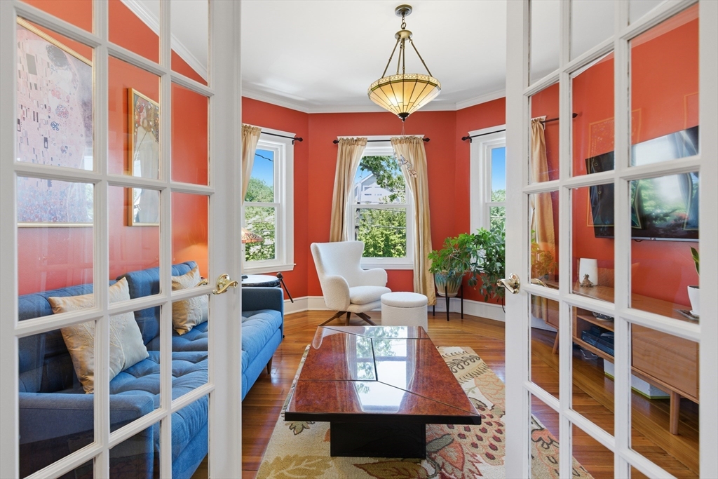 87 Winthrop St 87