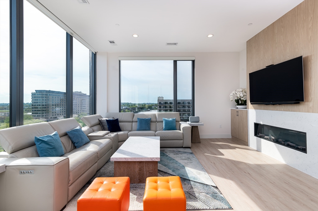 57 Quincy Shore Drive PH West