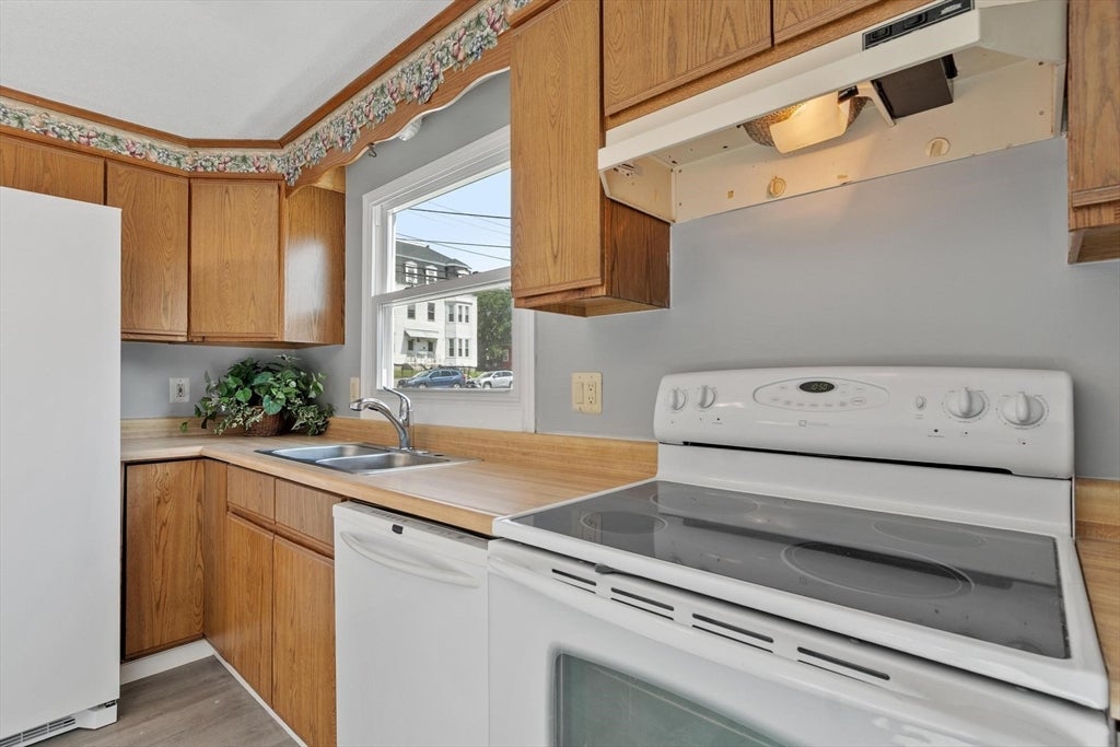 114 High St #12-A, Lawrence, MA, 114 High St #12-A, Lawrence, MA Photo #9