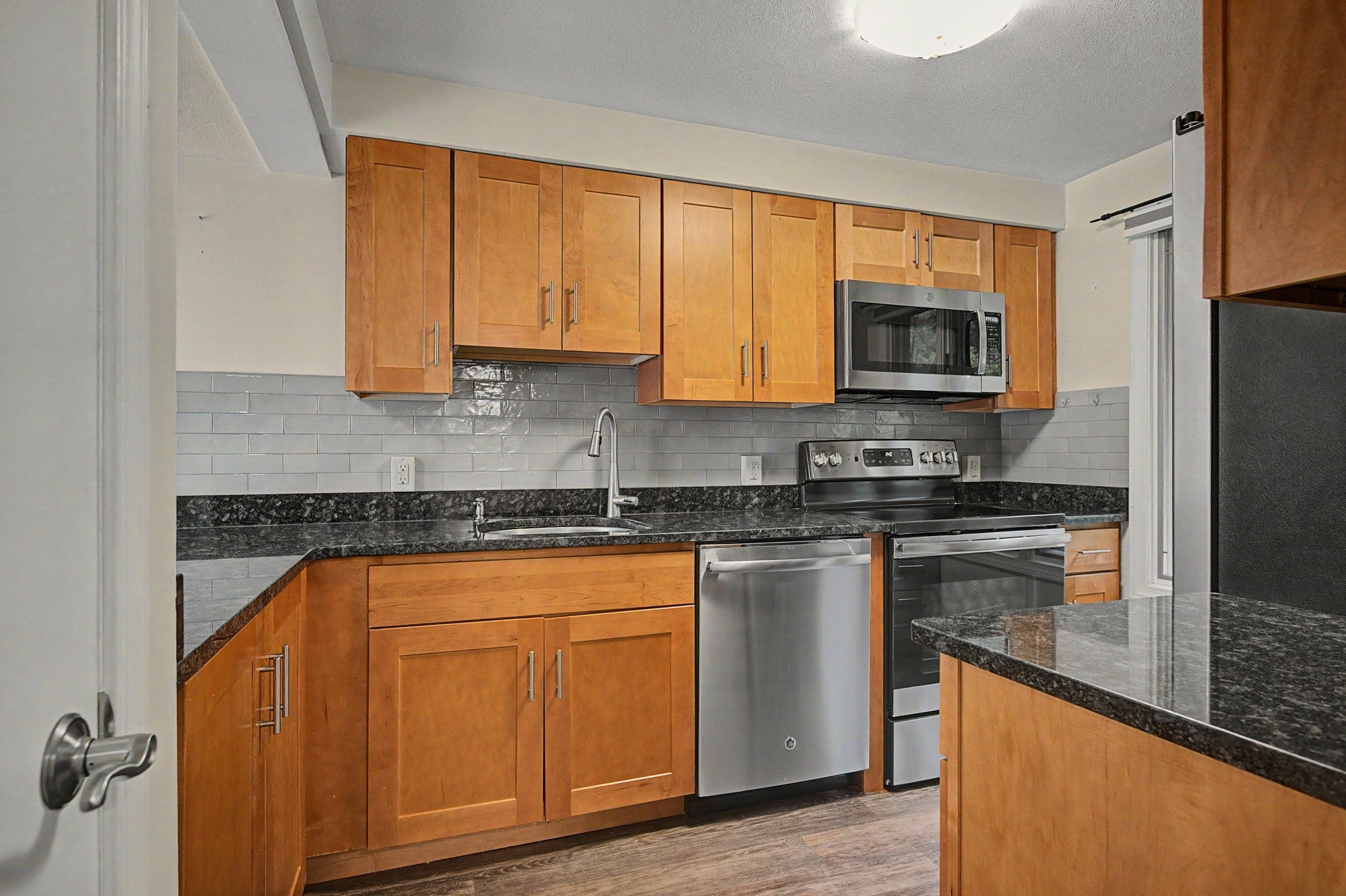 15 Emerson Ct 15