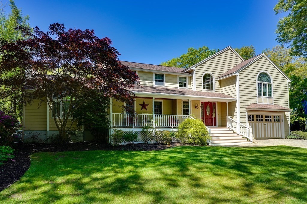 8 Shady Lane Dr