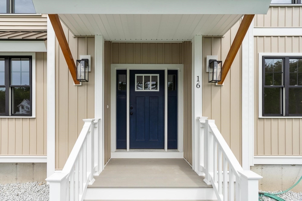 16 Unkety Brook Way