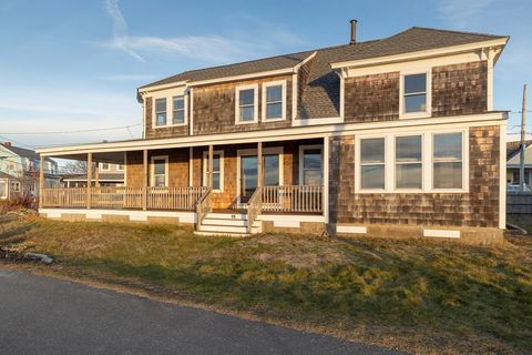 46 Sunset Ave Hull MA 02045