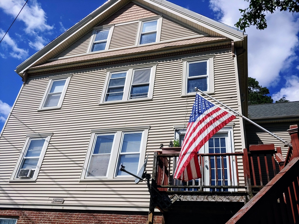 Click for 2 Shawmut Ave #2, Marlborough, MA slideshow Click for 2 Shawmut Ave #2, Marlborough, MA slideshow