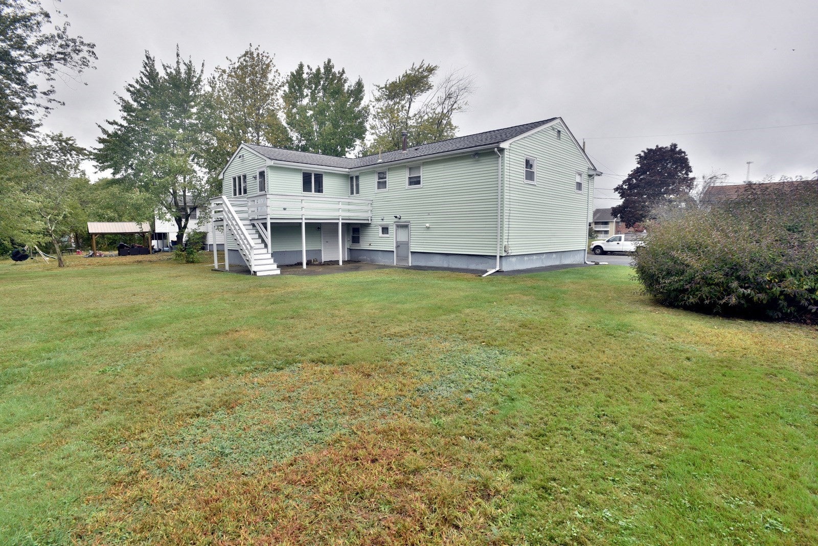 18 Delorenzo Dr, Randolph, MA Photo #3