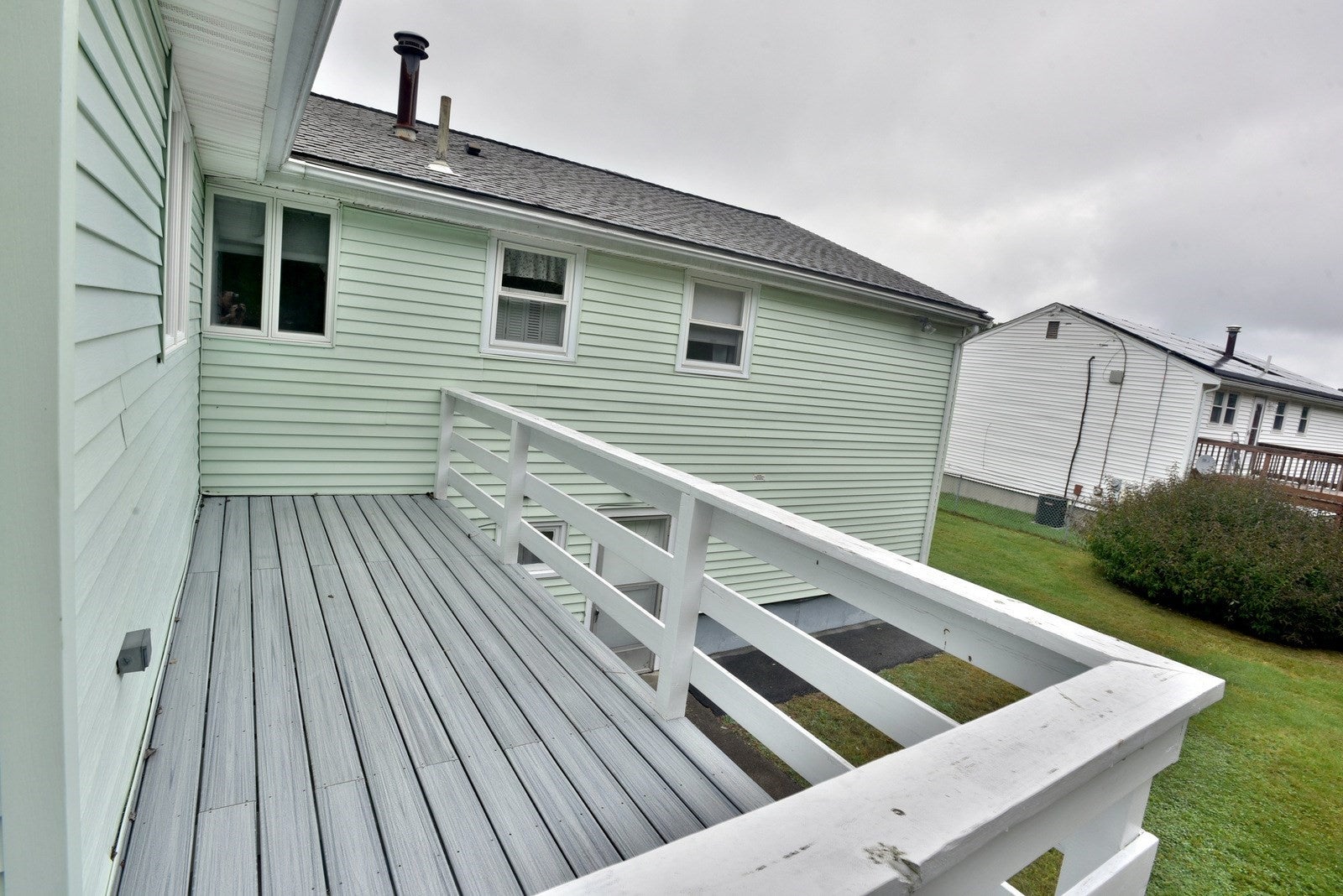 18 Delorenzo Dr, Randolph, MA Photo #6