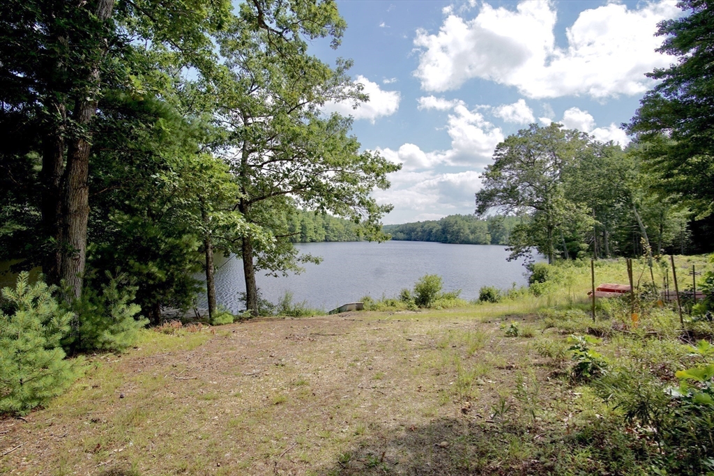 38 N Sullivan Rd