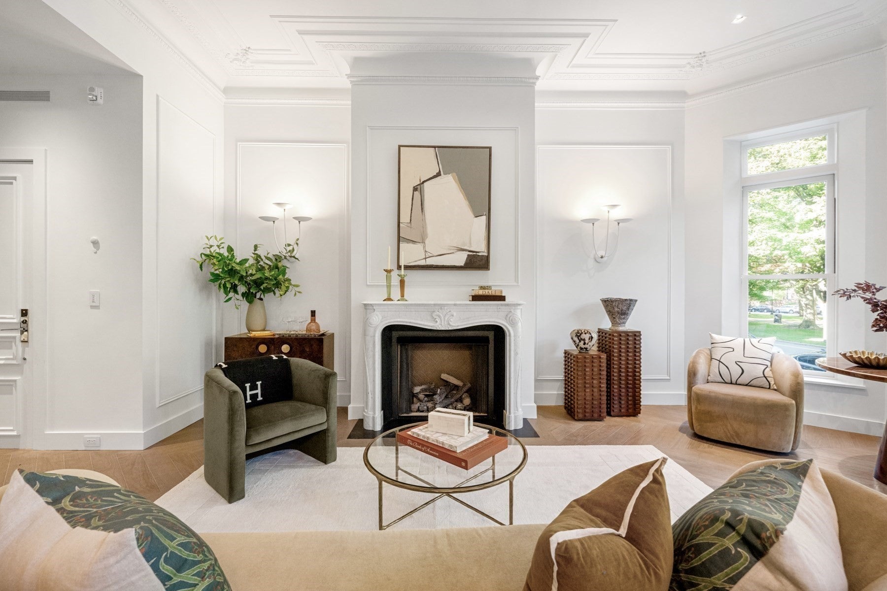 Photo of 262 Commonwealth Ave, Boston, MA