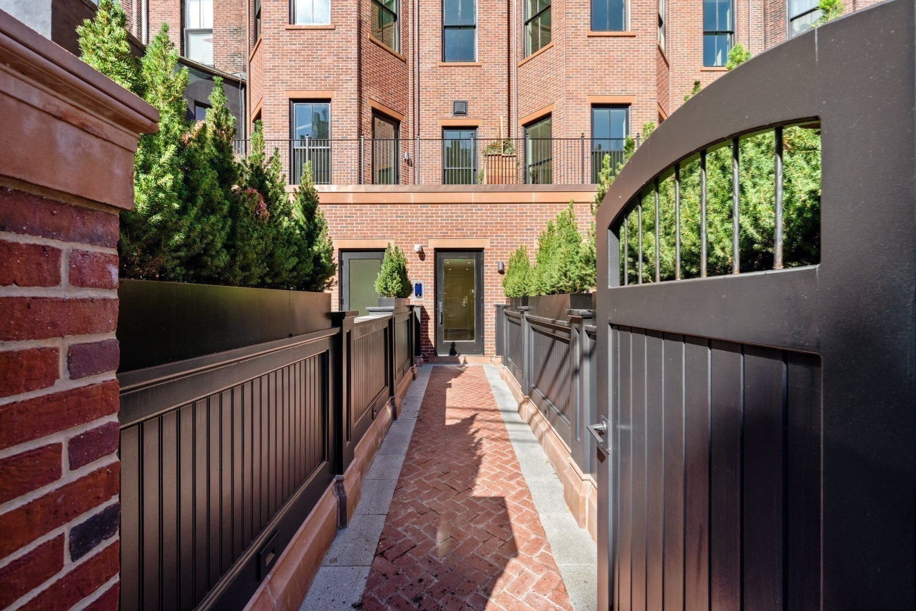 262 Commonwealth Ave #1A, Boston, MA Photo #32